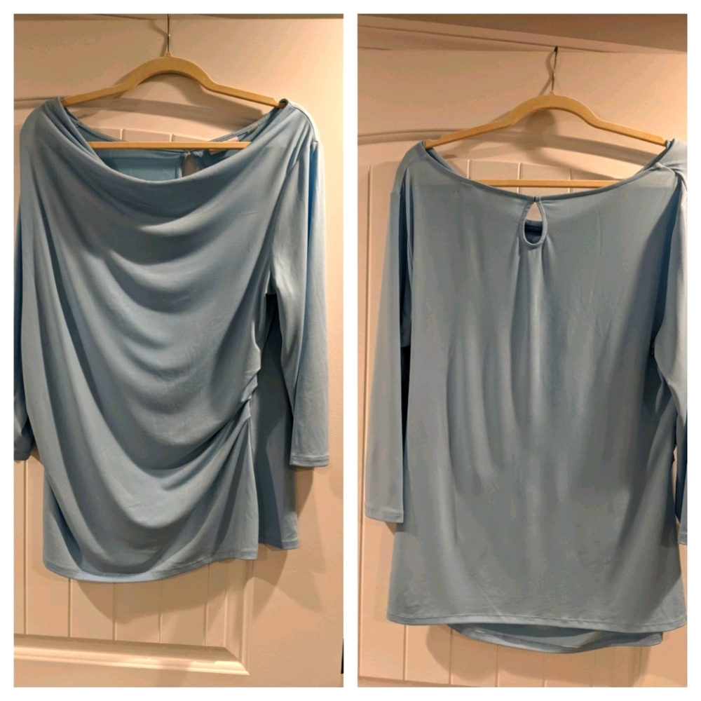 Light blue stretchy 3/4 sleeves
